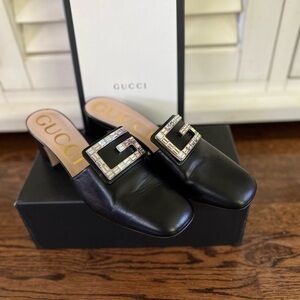 Gucci Madelyn with Cryatals Black Women's Mules with Embellished Buckle